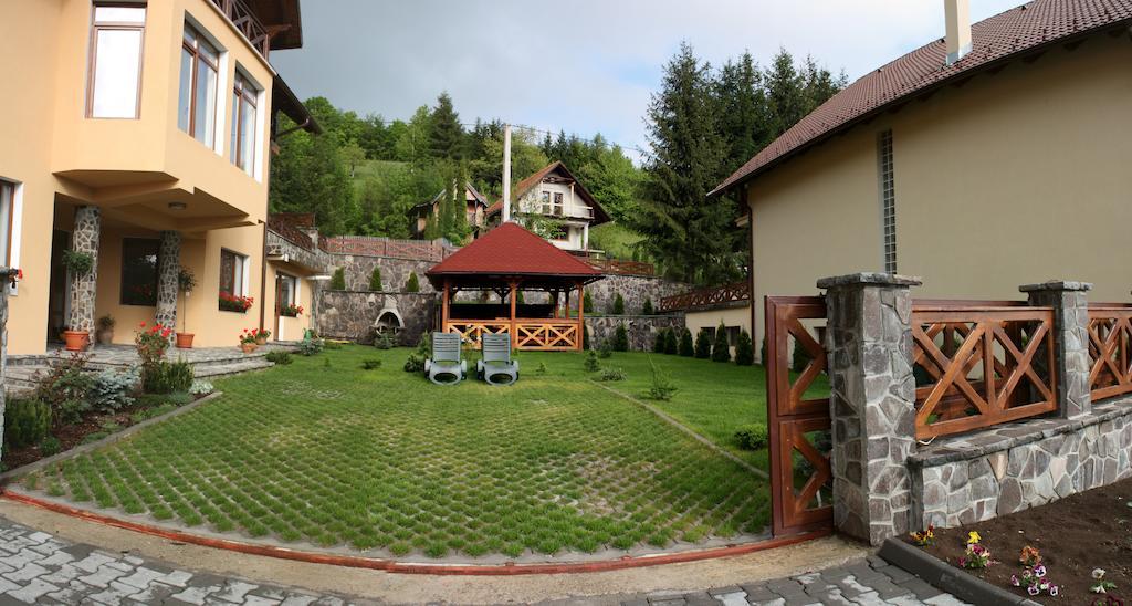 Pensiunea Amnesia Sovata Buitenkant foto